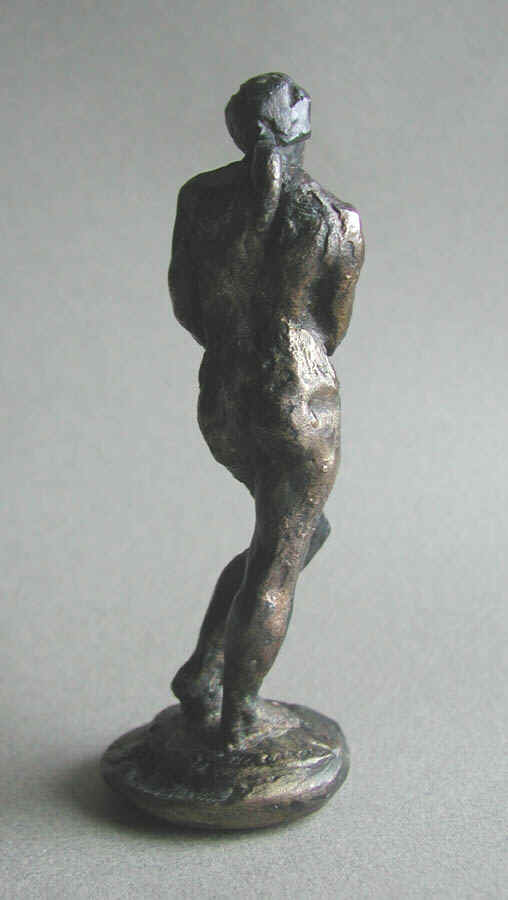 modesty_ap_back1.jpg (55457 bytes)